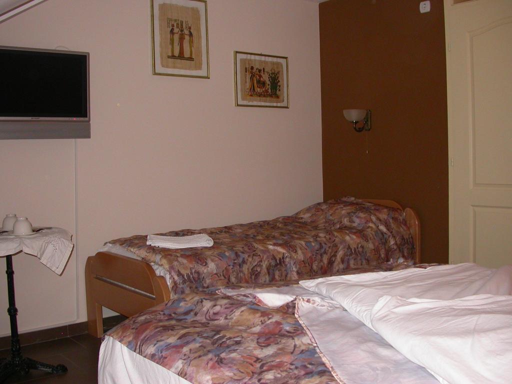 Royal Apartments Ni Kamer foto
